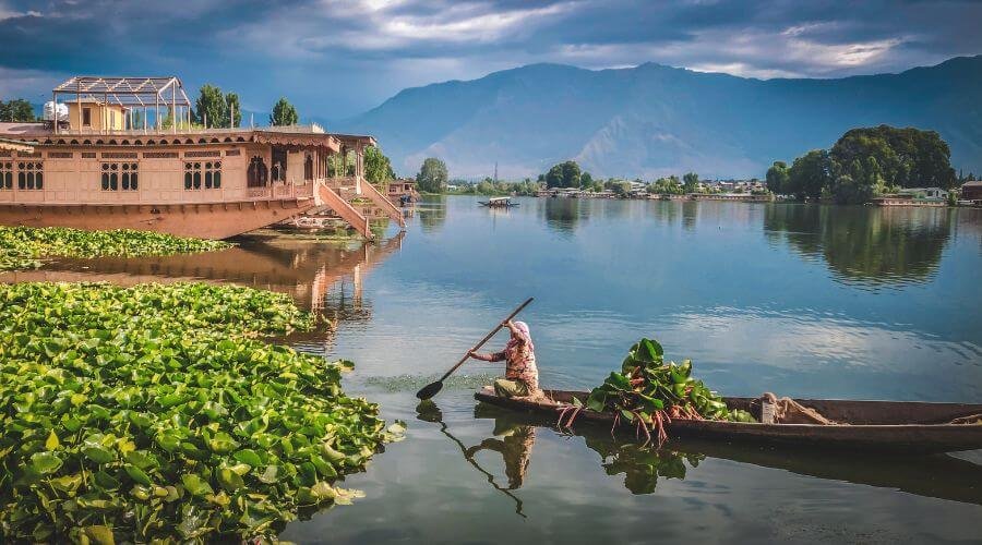 Kashmir-tour-packages